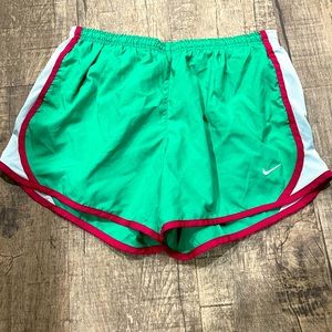 Girls Nike tempo running shorts